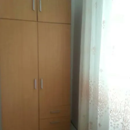 Family House Lise Apartman *