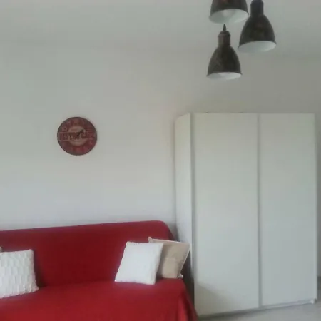 Family House Lise * מליני